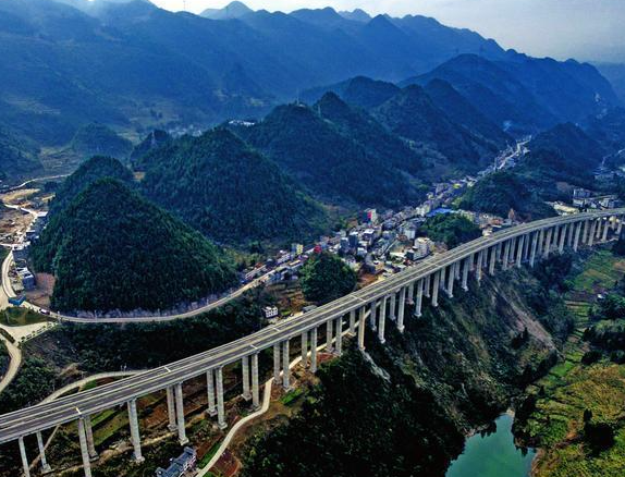 城口至開(kāi)州高速公路